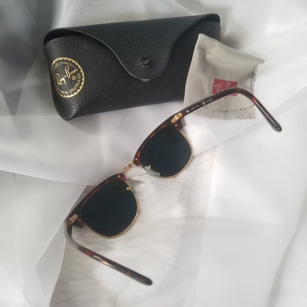 Ray Bans - Picture 2 of 3